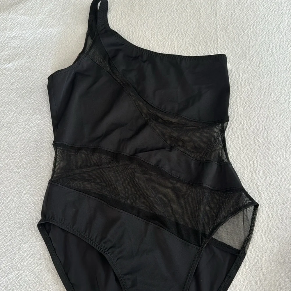 Normal Kamali Snake Mesh One shoulder Swimsuit, size Large, $265